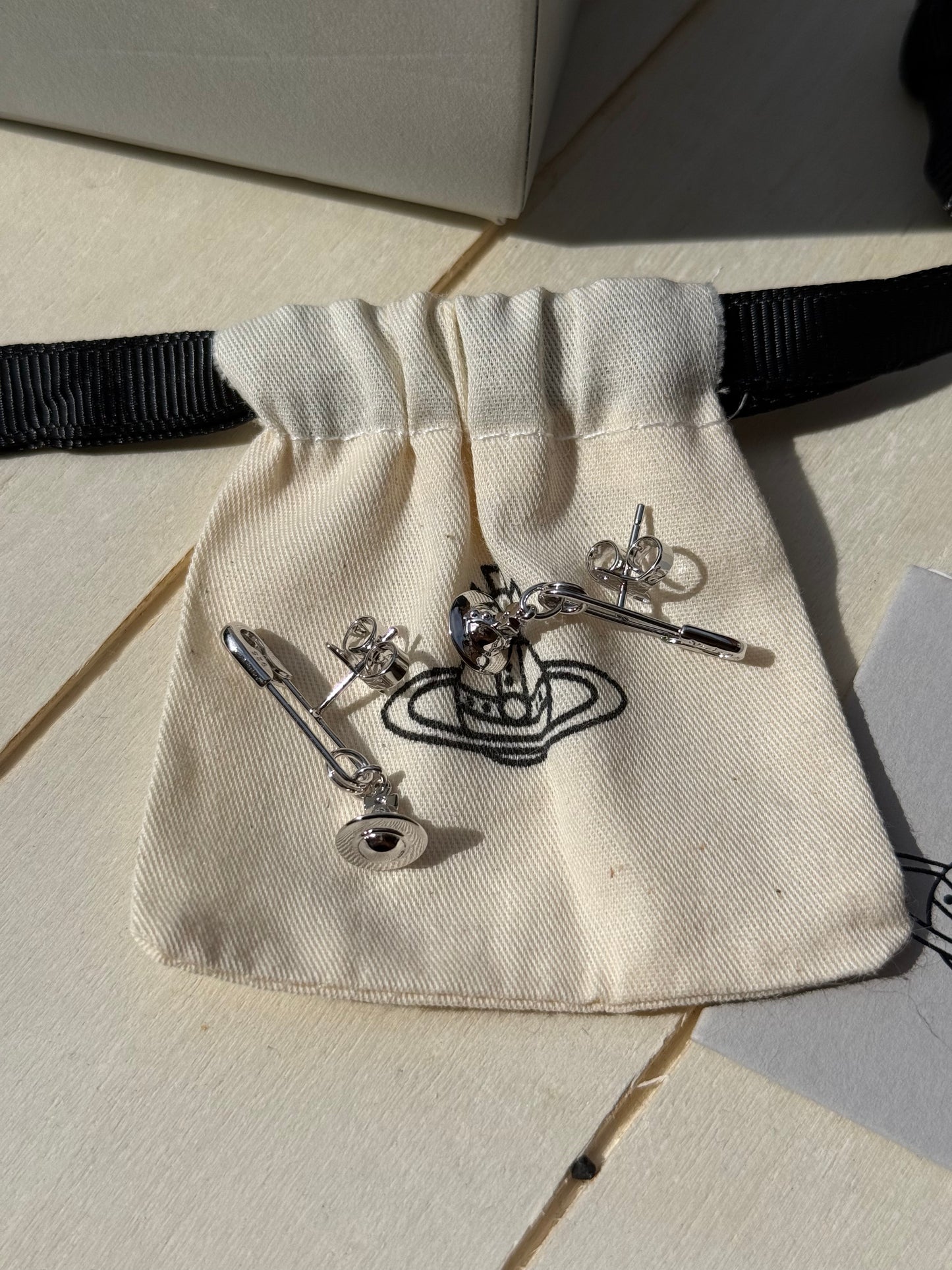 VW Safety Pin 925 Silver Orb Earrings Pre-owned