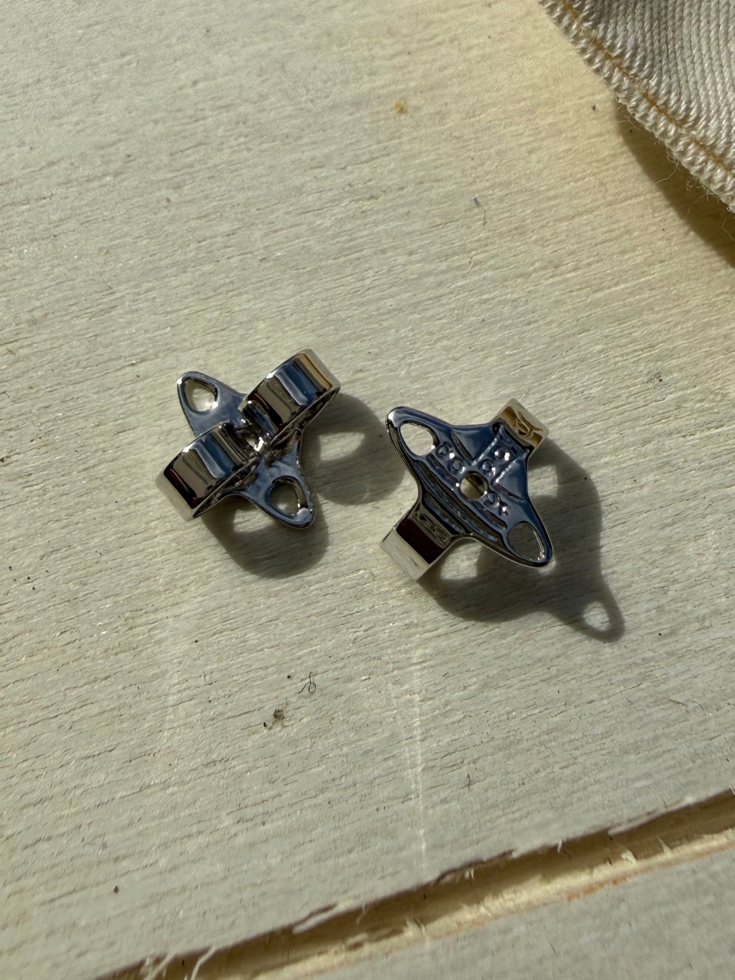 VW Safety Pin 925 Silver Orb Earrings Pre-owned