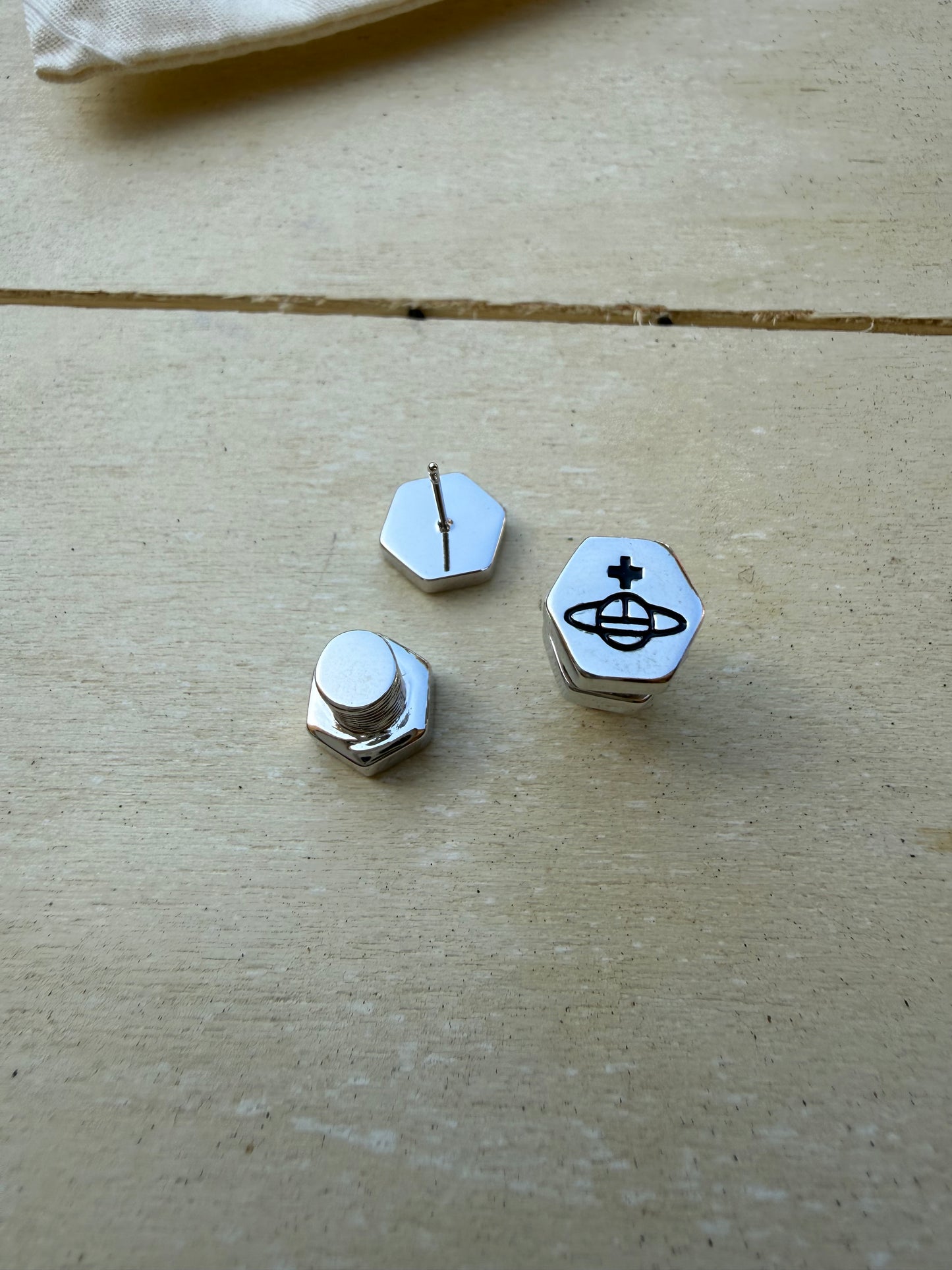 VW Silver Screw Stud Earrings 2025 Pre-owned